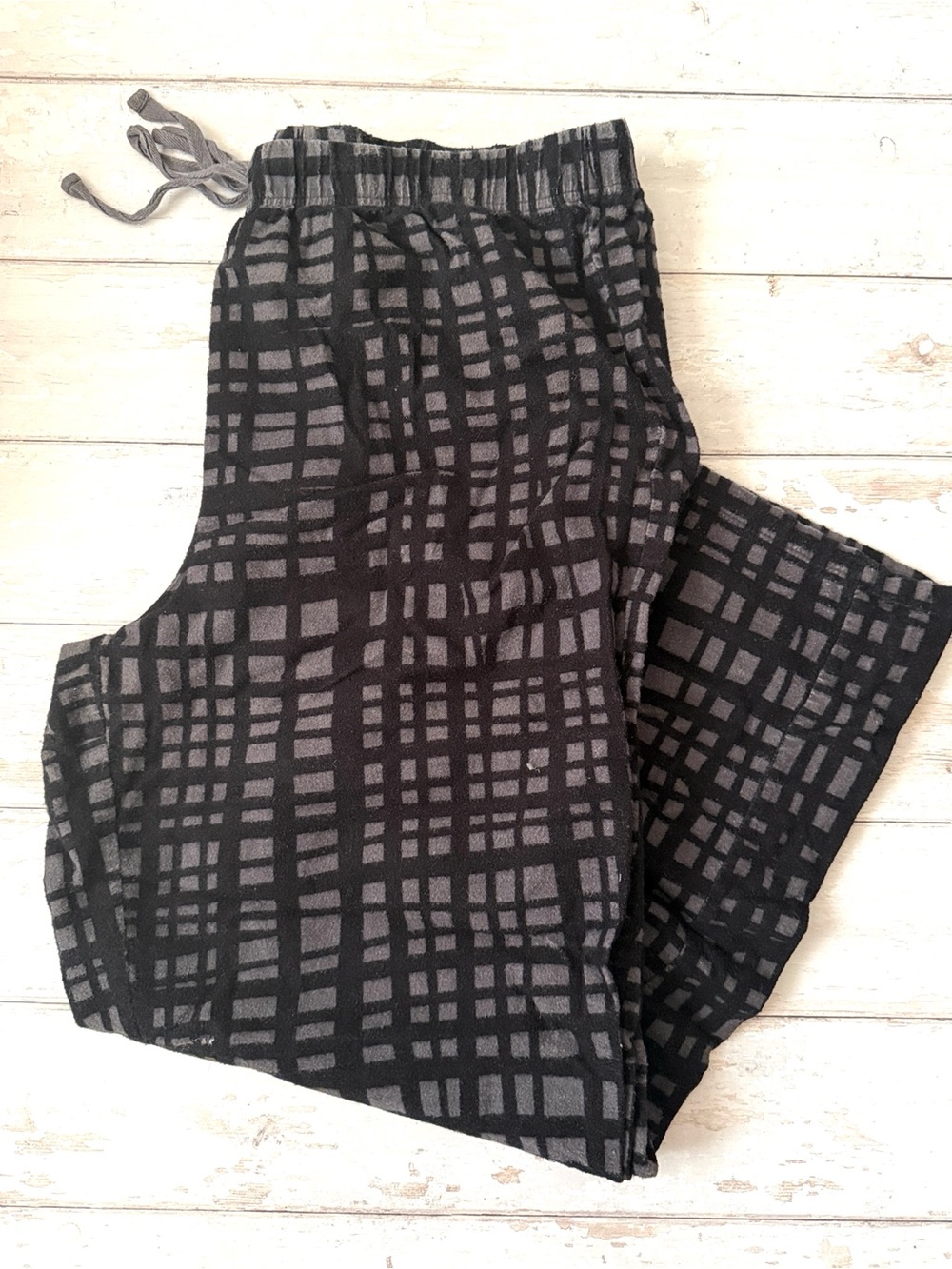 Men’s XL Disney Store Black Gray Plaid Halloween Pajama Pants X Large